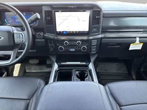 Certified 2025 Ford F450 Lariat image 14