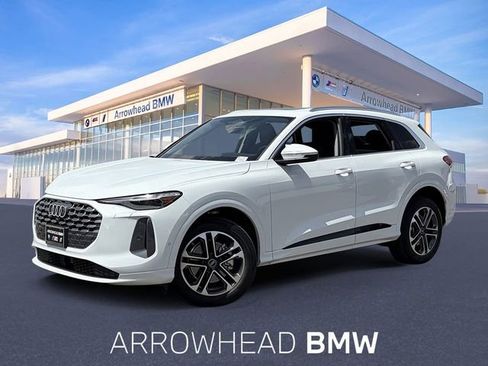 Used 2025 Audi Q5 Premium Plus AWD/4WD image 1