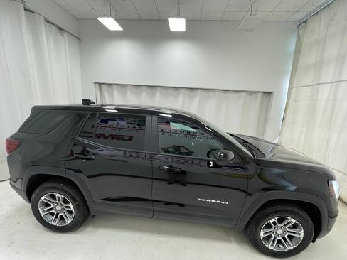 New 2027 GMC Terrain Elevation AWD/4WD image 4