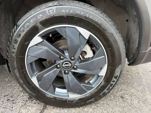 Used 2024 Nissan Rogue SV AWD/4WD image 55