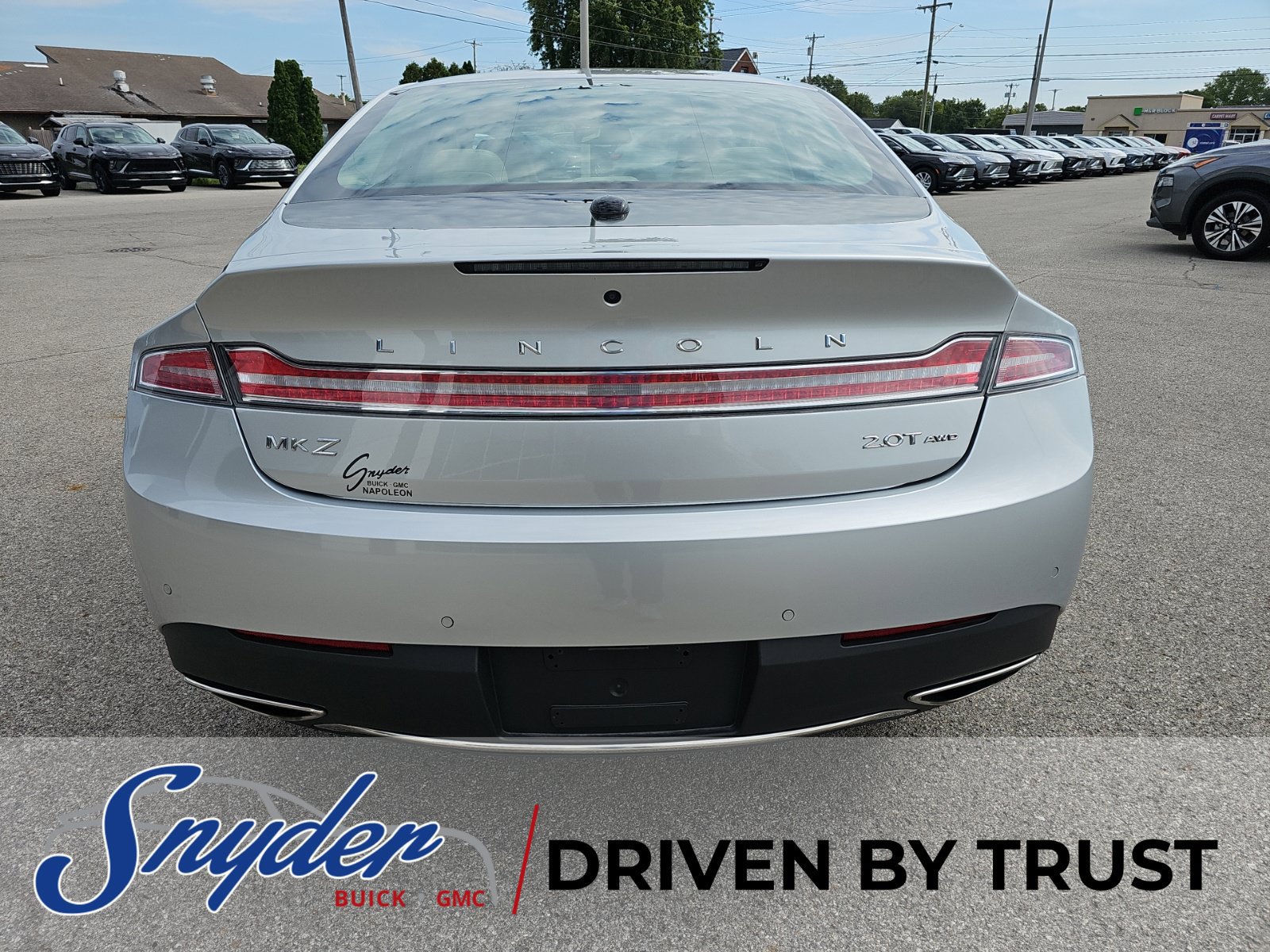 Used 2018 Lincoln MKZ Select w/ Select Plus Package AWD/4WD image 6