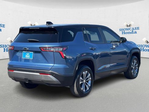 Used 2026 Chevrolet Equinox LT w/ Safety and Technology Package image 8