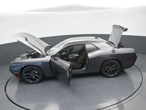 Used 2022 Dodge Challenger SXT w/ Driver Convenience Group RWD image 55