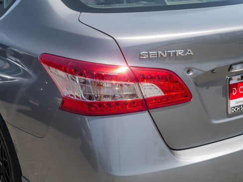 Used 2014 Nissan Sentra S FWD image 7