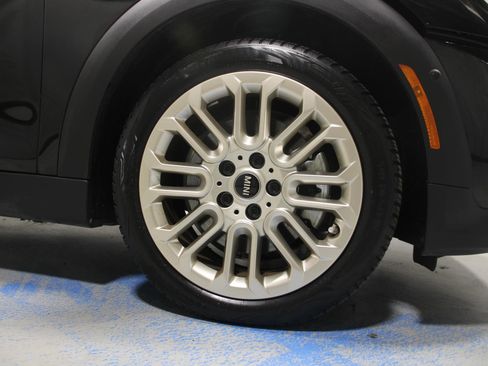 Certified 2025 MINI Cooper S image 27