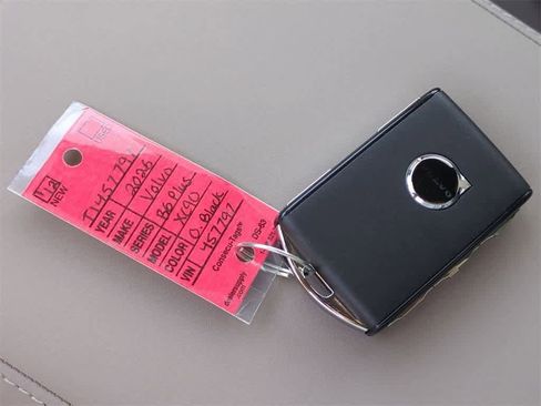 New 2026 Volvo XC90 B6 Plus w/ Protection Package Premier image 33