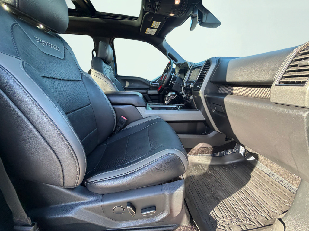 Used 2018 Ford F150 Raptor w/ Equipment Group 802A Luxury AWD/4WD image 48