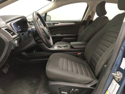 Used 2019 Ford Fusion SE image 17