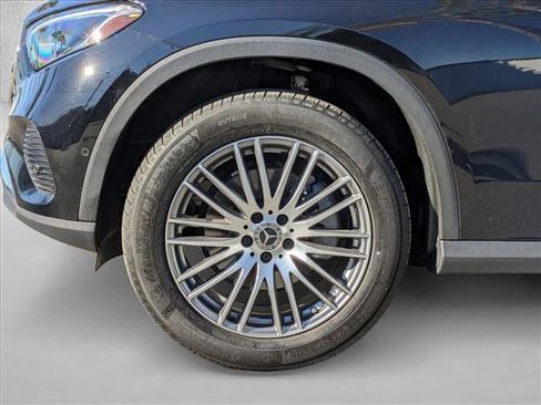 Certified 2024 Mercedes-Benz GLC 300 4MATIC image 24