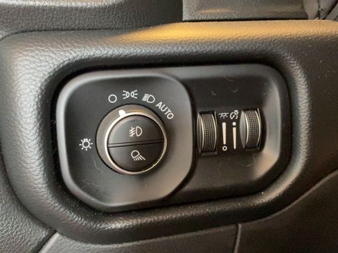 Used 2020 RAM 2500 Laramie w/ Night Edition AWD/4WD image 19