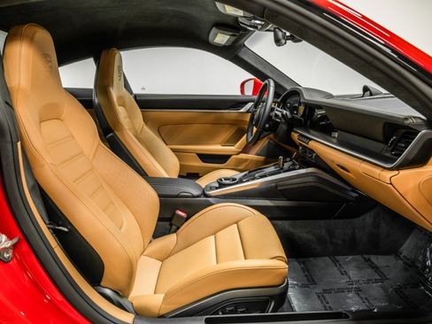 Used 2024 Porsche 911 Turbo S image 32