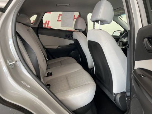 Used 2023 Hyundai Kona SEL image 10