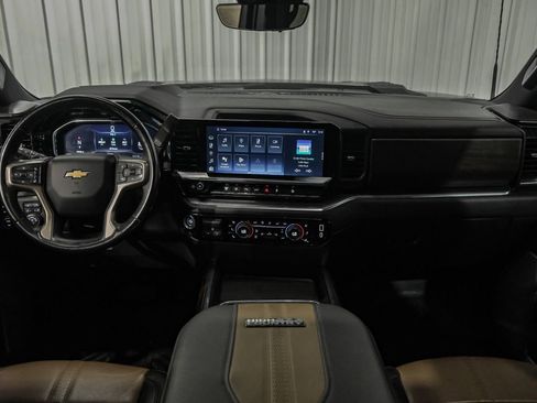 Used 2024 Chevrolet Silverado 2500 High Country w/ High Country Premium Package image 14