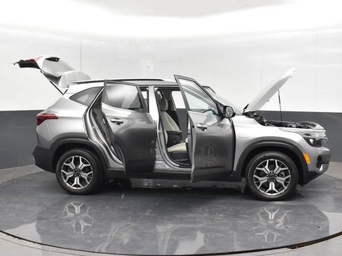 Used 2021 Kia Seltos EX AWD/4WD image 34