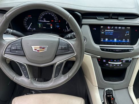 Used 2018 Cadillac XT5 Luxury w/ Driver Awareness Package image 30