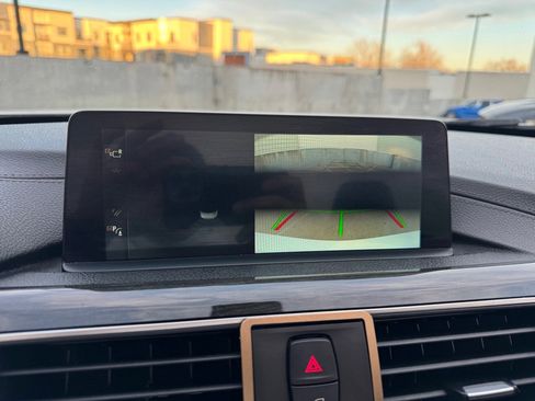 Used 2018 BMW 430i xDrive Convertible image 16