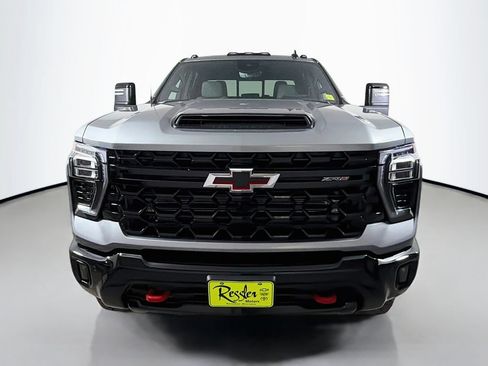 New 2026 Chevrolet Silverado 2500 ZR2 AWD/4WD image 2
