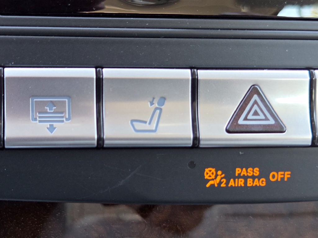 Used 2014 Mercedes-Benz E 350 Sedan image 13