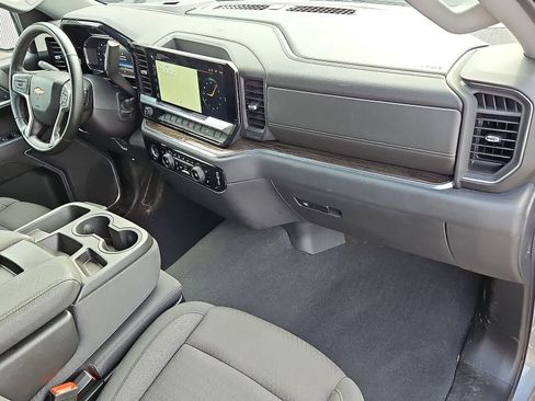 Used 2024 Chevrolet Silverado 1500 LT AWD/4WD image 33