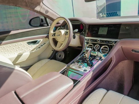 Used 2022 Bentley Continental GT image 14