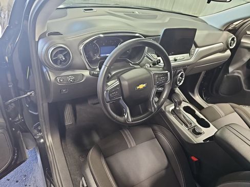 Used 2025 Chevrolet Blazer LT AWD/4WD image 15