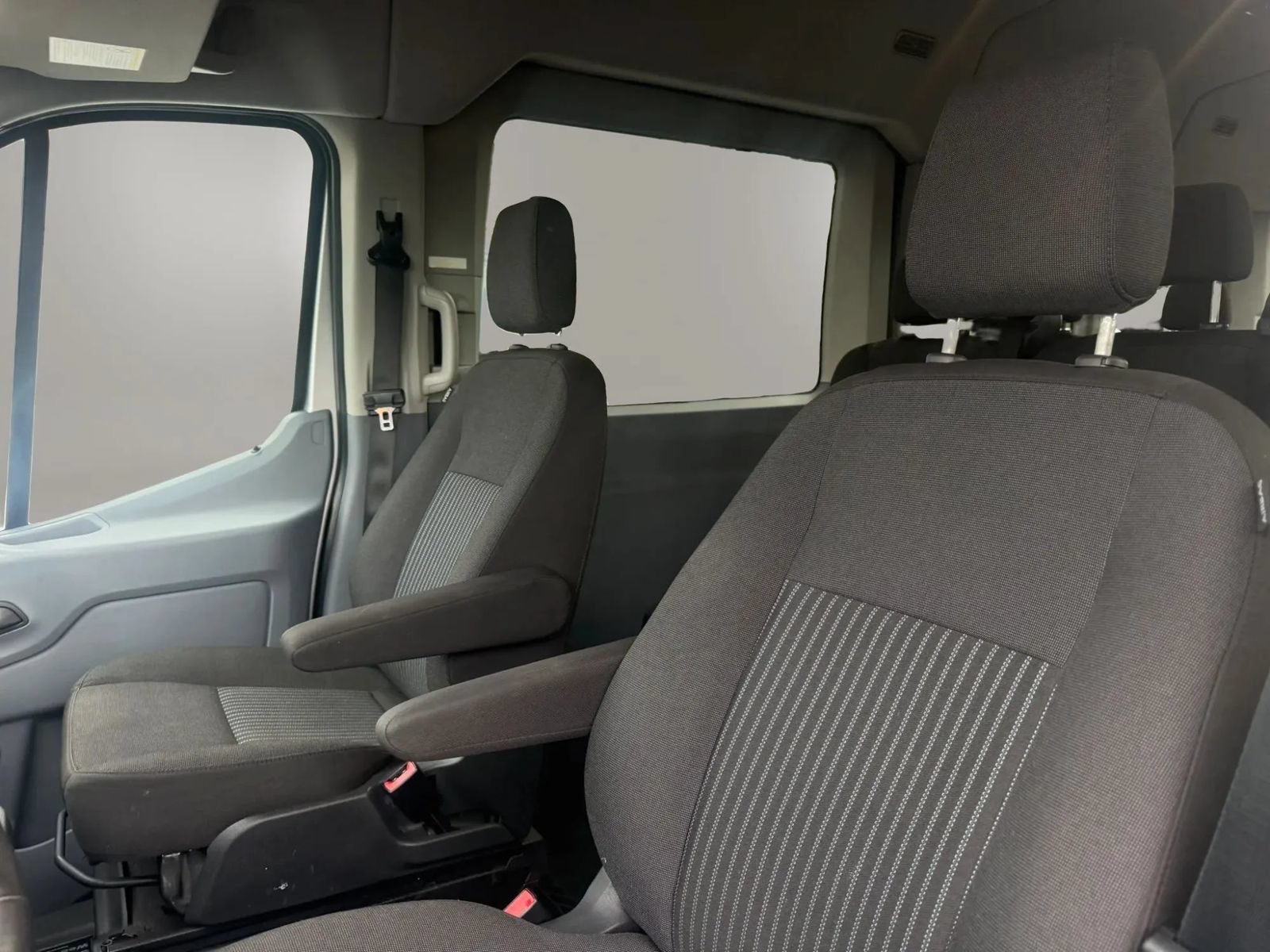 Used 2017 Ford Transit 350 XL RWD image 15