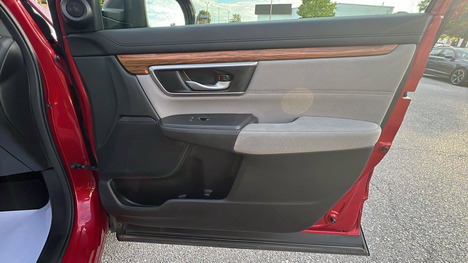 Used 2020 Honda CR-V EX image 12