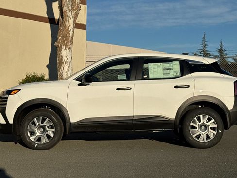 New 2026 Nissan Kicks S FWD image 7
