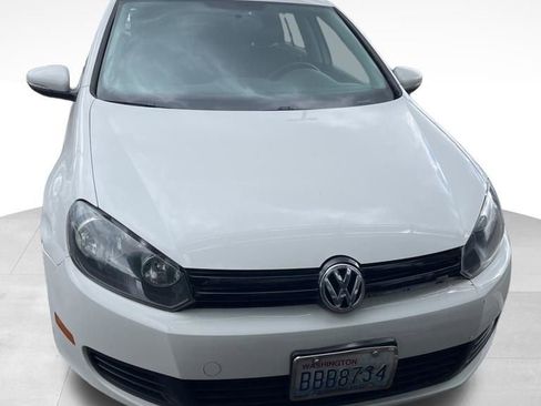 Used 2014 Volkswagen Golf 4-Door image 1