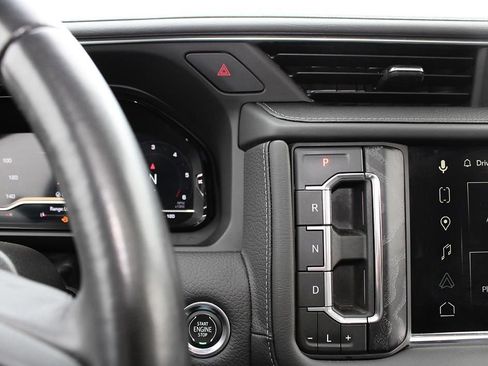 Used 2023 GMC Yukon XL Denali w/ Advanced Technology Package AWD/4WD image 24