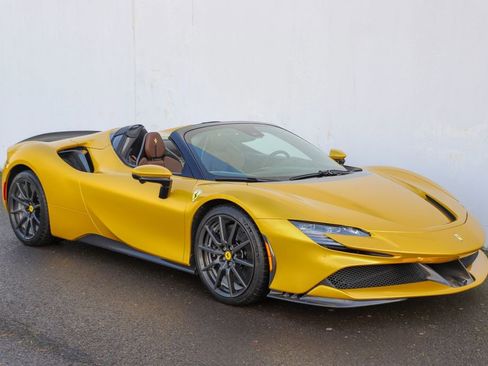 Certified 2023 Ferrari SF90 Spider image 1