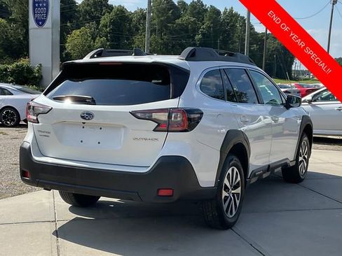 Used 2024 Subaru Outback Premium image 7