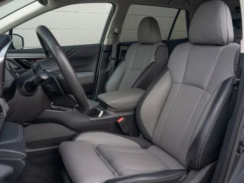 Used 2024 Subaru Outback Limited AWD/4WD image 5