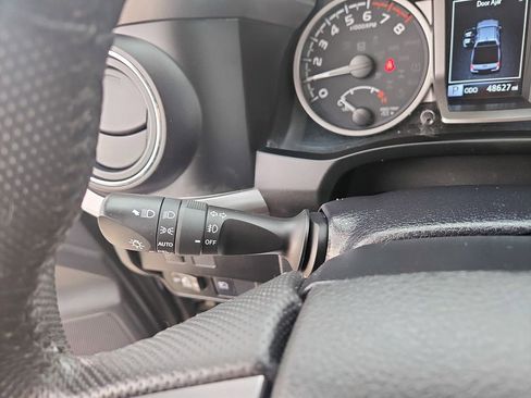 Used 2022 Toyota Tacoma SR5 image 19