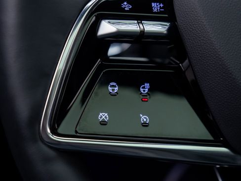 Certified 2024 Cadillac Lyriq Luxury w/ LPO, Floor Liner Package image 26