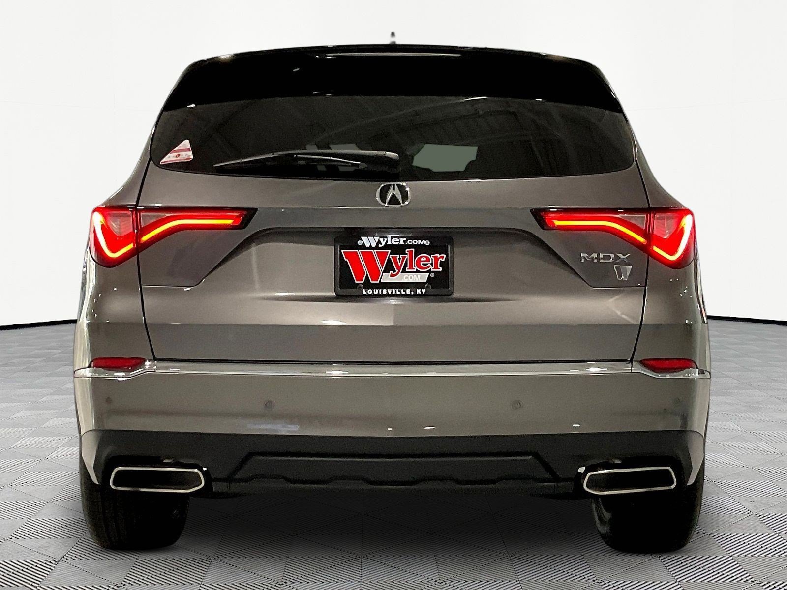 Used 2024 Acura MDX w/ Technology Package FWD image 5
