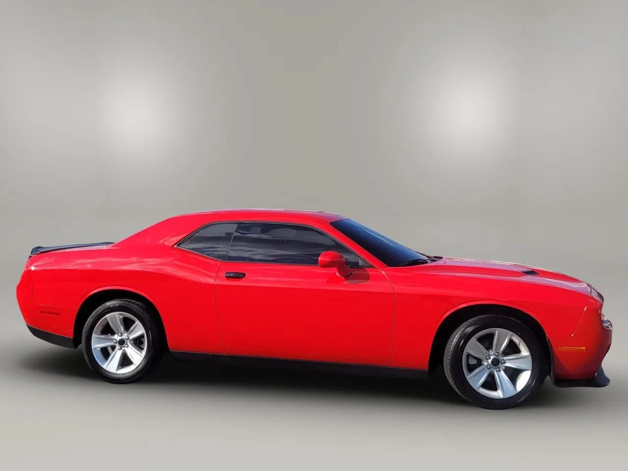Used 2023 Dodge Challenger SXT RWD image 11