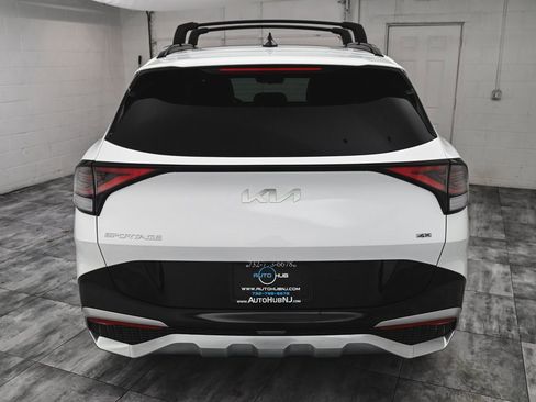 Used 2025 Kia Sportage SX image 5