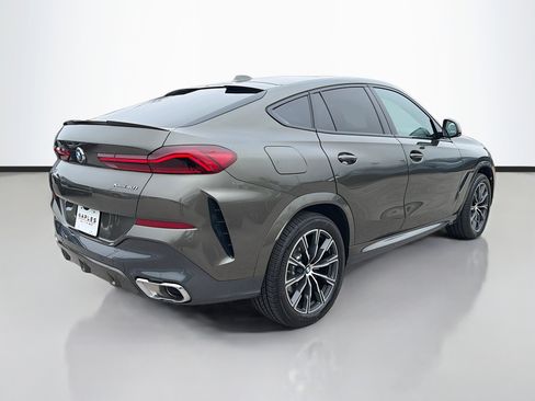 Used 2025 BMW X6 xDrive40i w/ Premium Package image 3