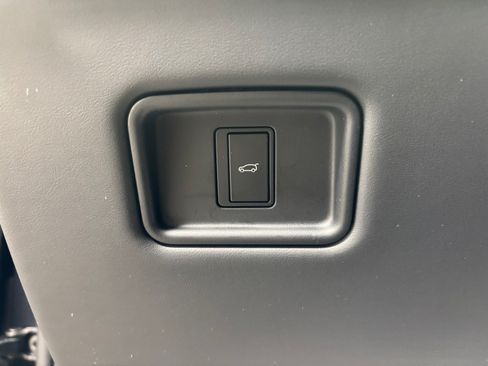 Used 2025 Land Rover Range Rover SE AWD/4WD image 21