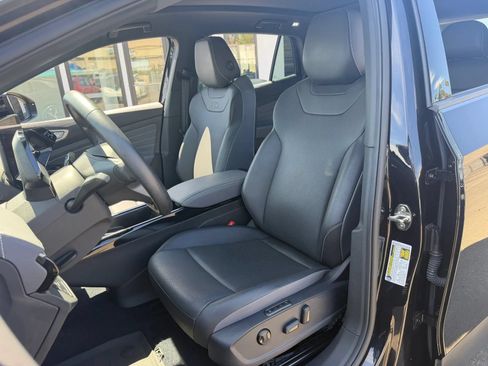 Used 2023 Volkswagen ID.4 Pro S RWD image 11