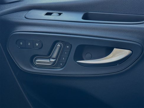 Used 2024 Mercedes-Benz Sprinter 2500 image 19