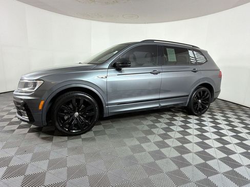 Used 2021 Volkswagen Tiguan SE R-Line FWD image 18