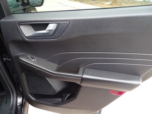 Used 2021 Ford Escape SEL image 38