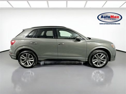 Used 2023 Audi Q3 2.0T Premium w/ Black Optic Sport Package image 10