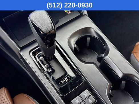 Used 2026 Subaru Outback Touring AWD/4WD image 21