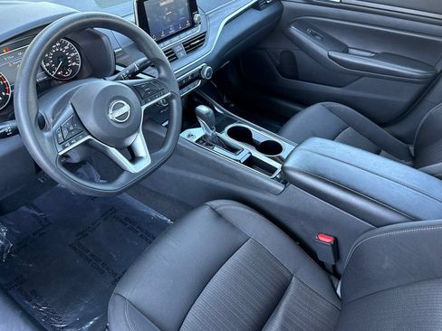 Certified 2024 Nissan Altima 2.5 SV FWD image 12