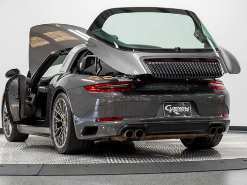 Used 2017 Porsche 911 Targa 4S image 22