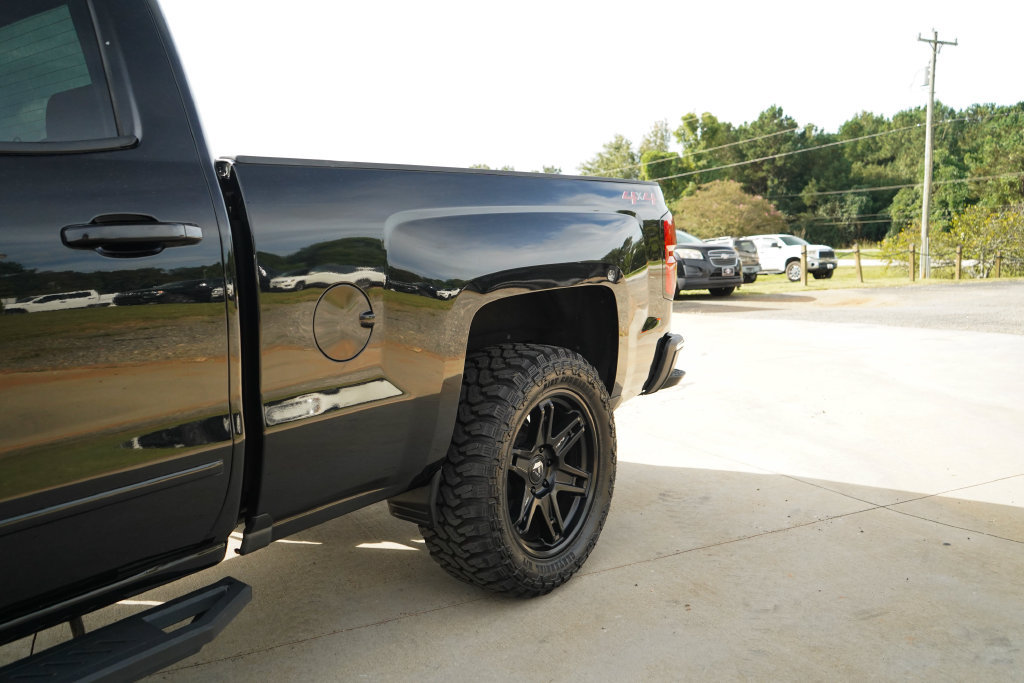 Used 2018 Chevrolet Silverado 1500 LT w/ All Star Edition AWD/4WD image 20