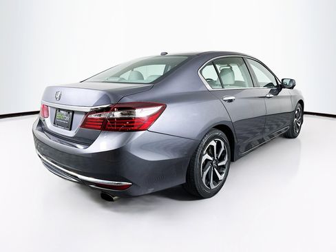 Used 2017 Honda Accord EX-L image 9